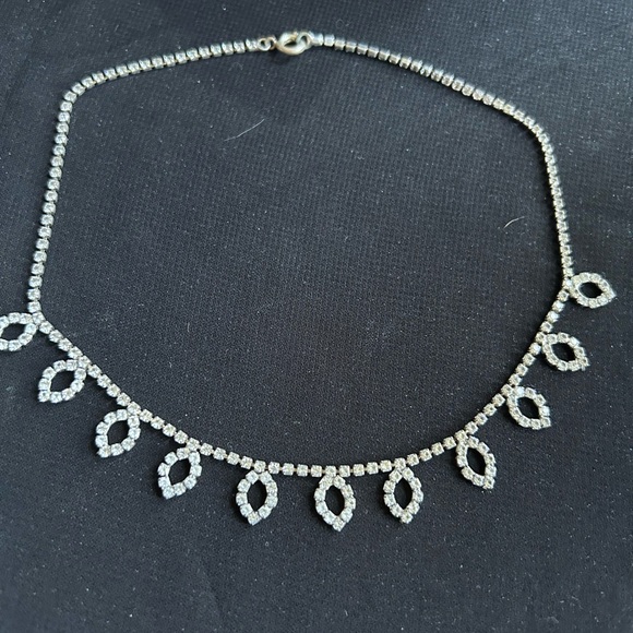 Vintage Silver Necklace with Minimalist Design and clear rhinestones - Picture 3 of 5
